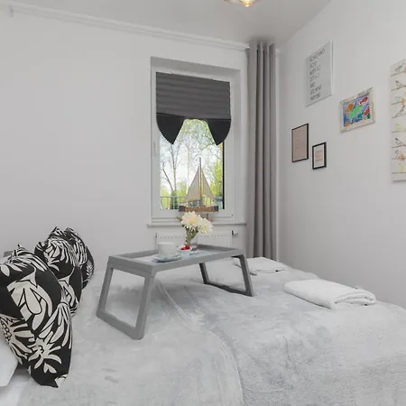 Osiedle Feniks By Renters Lägenhet *