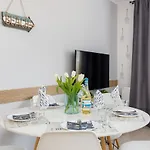 Osiedle Feniks By Renters Lägenhet
